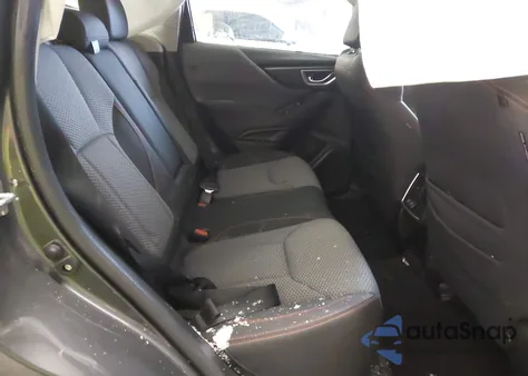 2021 Subaru Forester Sport z USA, uszkodzony, nr VIN JF2SKARC6MH402989